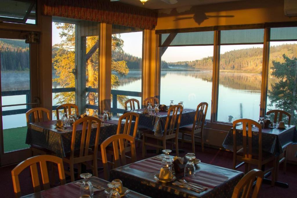 Lac Le Jeune Nature Resort Logan Lake Ngoại thất bức ảnh