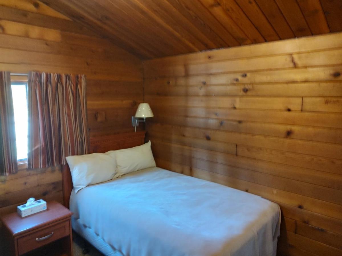 Lac Le Jeune Nature Resort Logan Lake Ngoại thất bức ảnh