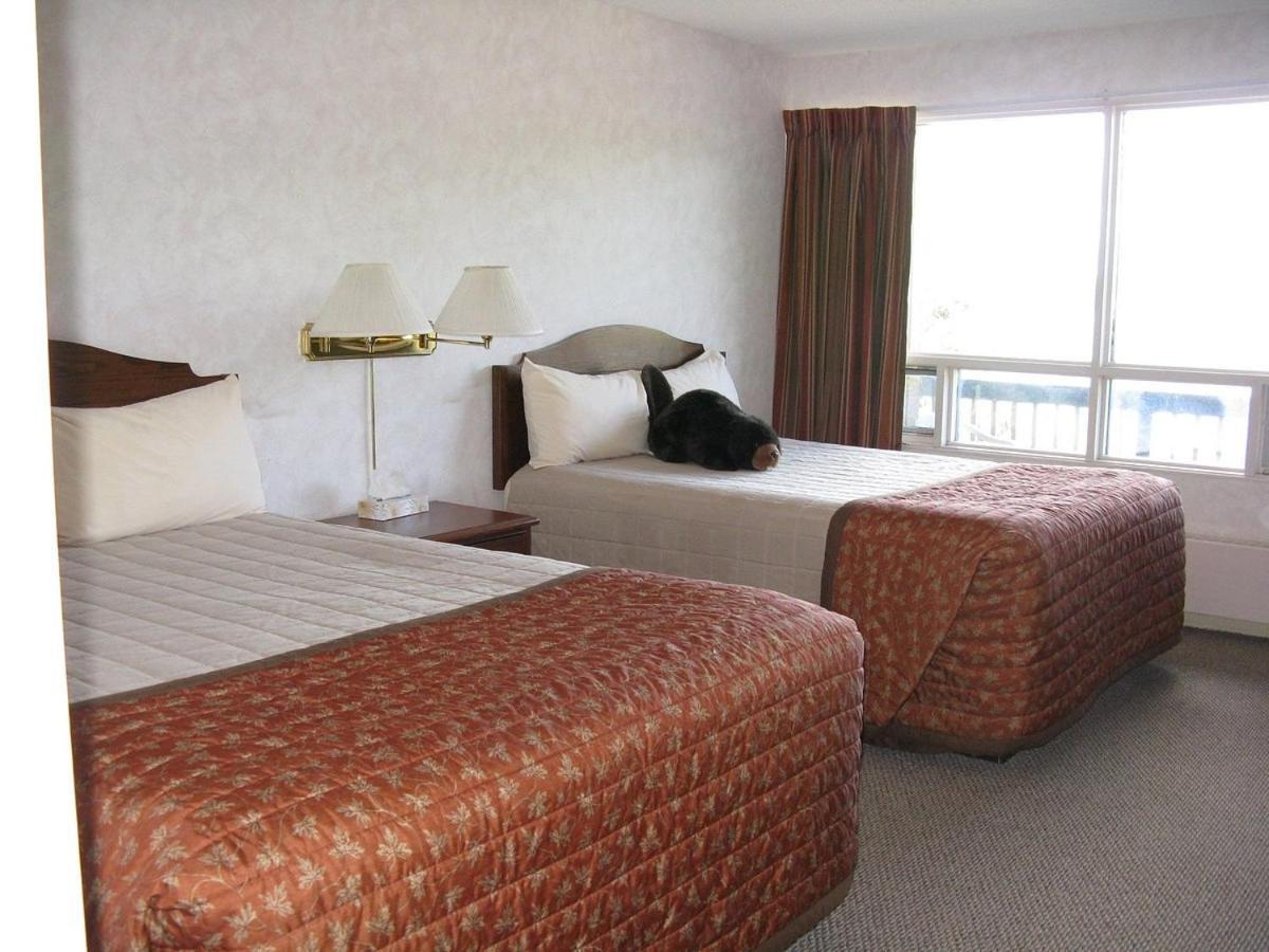Lac Le Jeune Nature Resort Logan Lake Ngoại thất bức ảnh